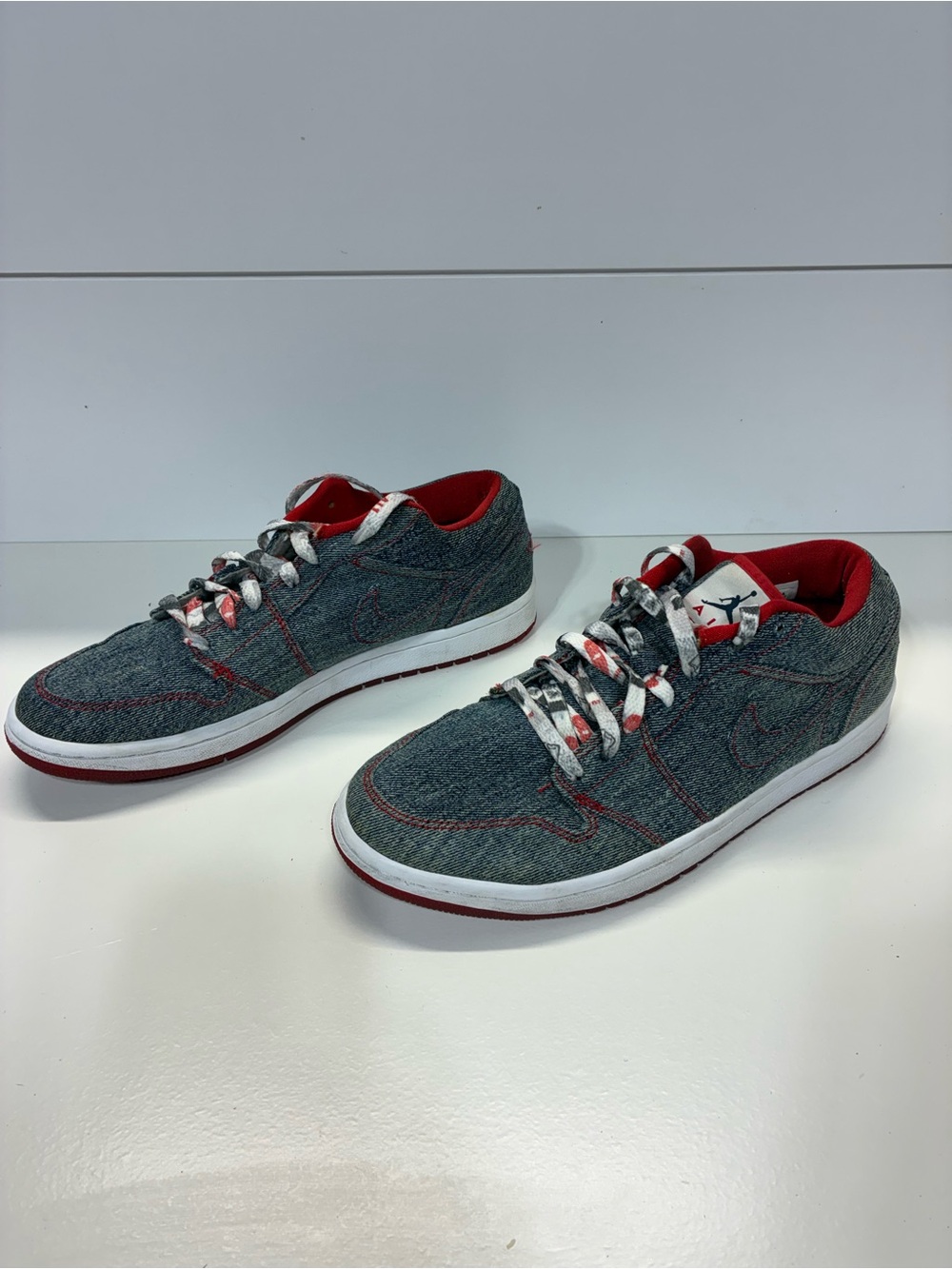 Women’s 2007 Jordan 1 Retro Low Denim Red Low-Top Sneakers